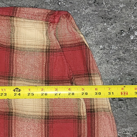 Field and Stream. Thick cotton flannel.  Men's size XL. Like-new - Picture 10 of 16